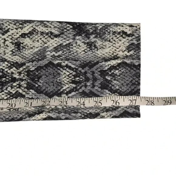 Zara Faux Snakeskin Pants Ankle Trousers Gray White Size Small - Picture 16 of 16